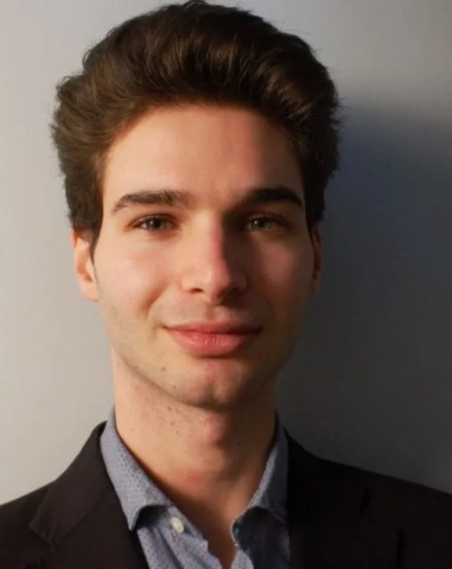 Portrait photo of Bentz