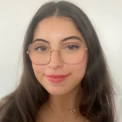 Portrait photo of Chloé Alexandre