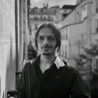Portrait of Simon Dray